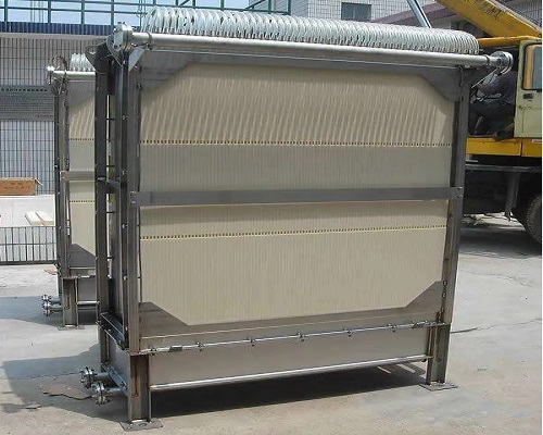 浸沒(méi)式超濾膜是什么材質(zhì)